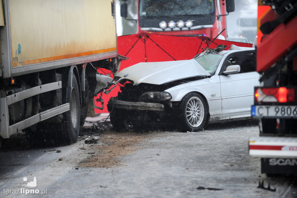 Tragiczny wypadek na dw 557 w Okręgu