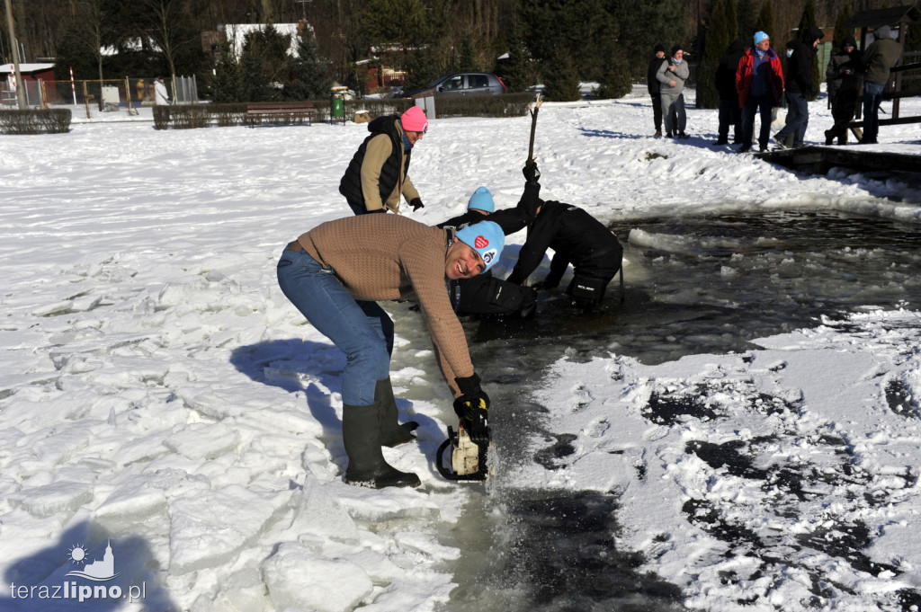 Walentynkowe morsowanie w Skępem