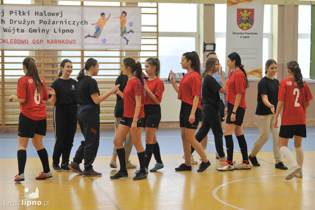 Turniej piłki halowej MDP w Karnkowie