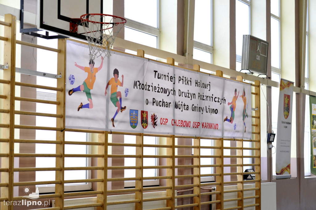 Turniej piłki halowej MDP w Karnkowie