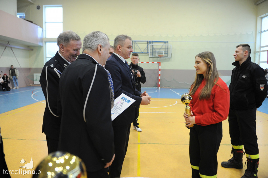 Turniej piłki halowej MDP w Karnkowie