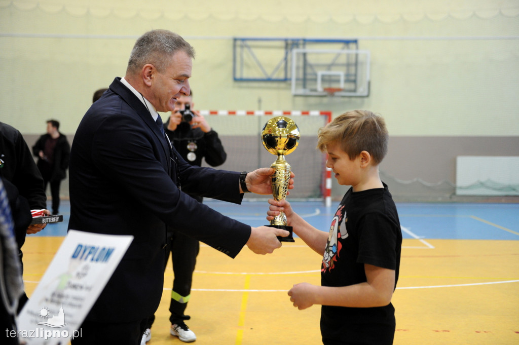 Turniej piłki halowej MDP w Karnkowie