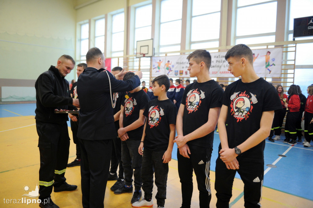 Turniej piłki halowej MDP w Karnkowie