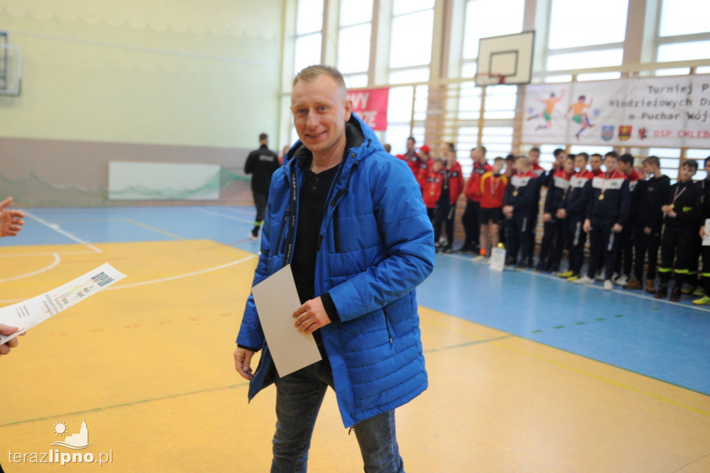 Turniej piłki halowej MDP w Karnkowie
