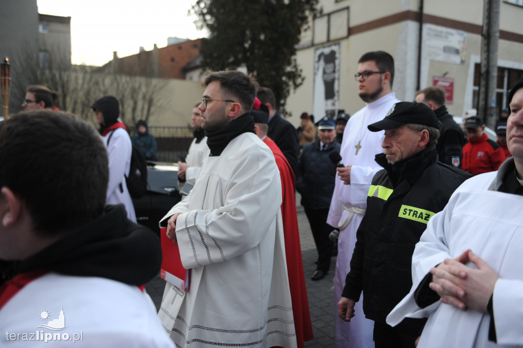 Lipno: Droga krzyżowa przeszła ulicami miasta