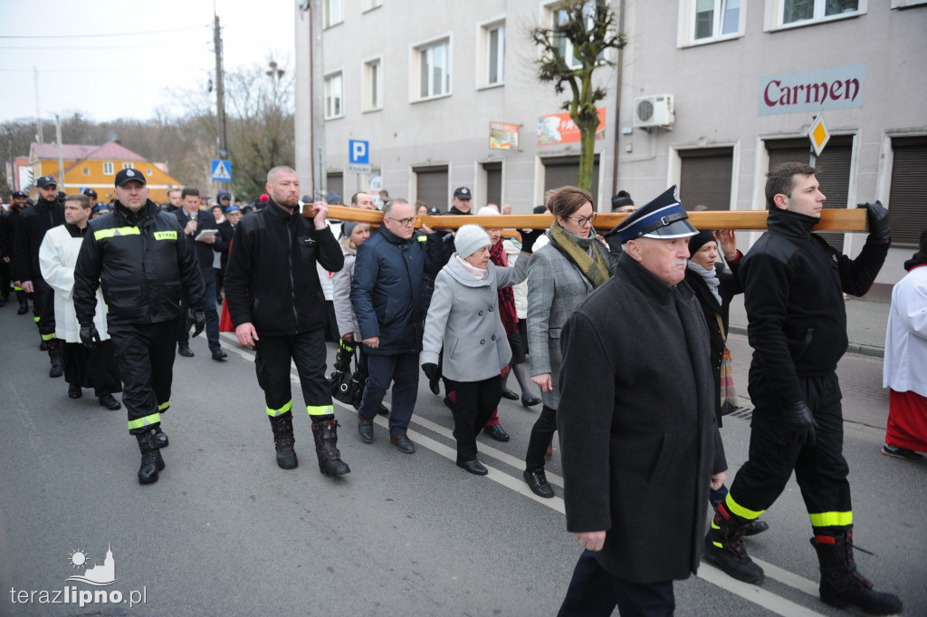 Lipno: Droga krzyżowa przeszła ulicami miasta