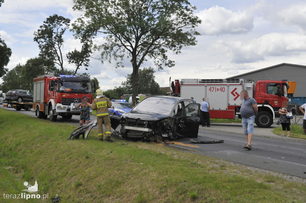 Zderzenie pojazdów na DW 557 w Chlebowie