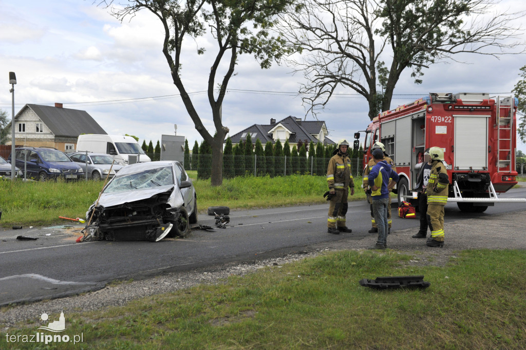 Zderzenie pojazdów na DW 557 w Chlebowie