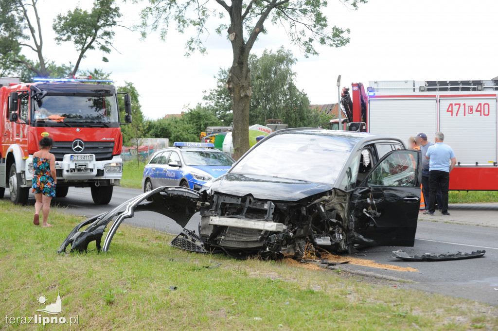 Zderzenie pojazdów na DW 557 w Chlebowie