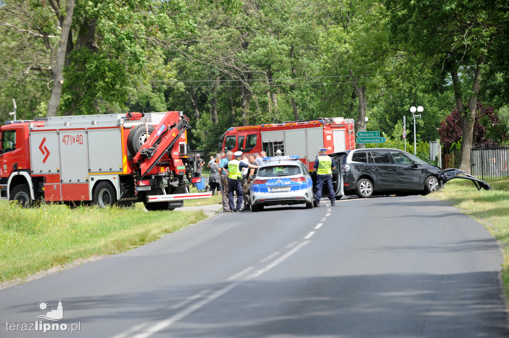 Zderzenie pojazdów na DW 557 w Chlebowie