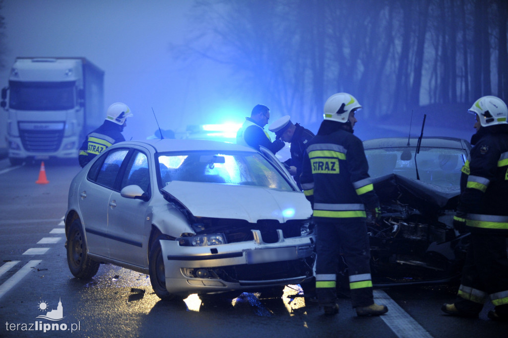 Dwa samochody zderzyły się na DK 10