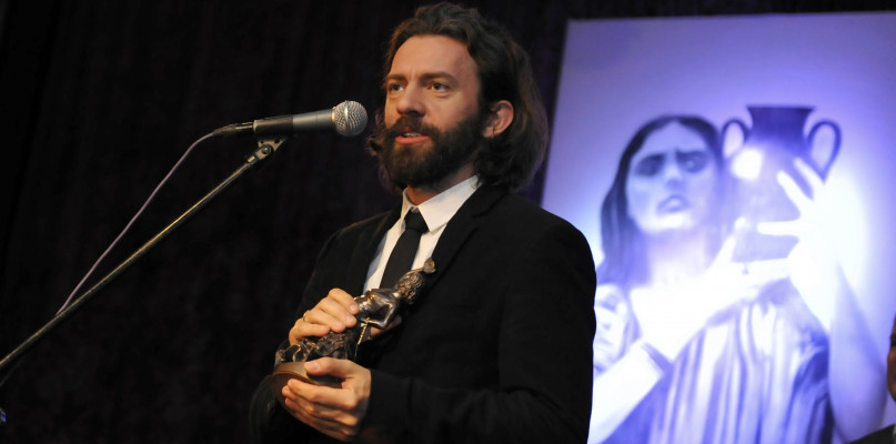 Piotr Głowacki ze statuetką "Politki". /fot. Marcin Jaworski