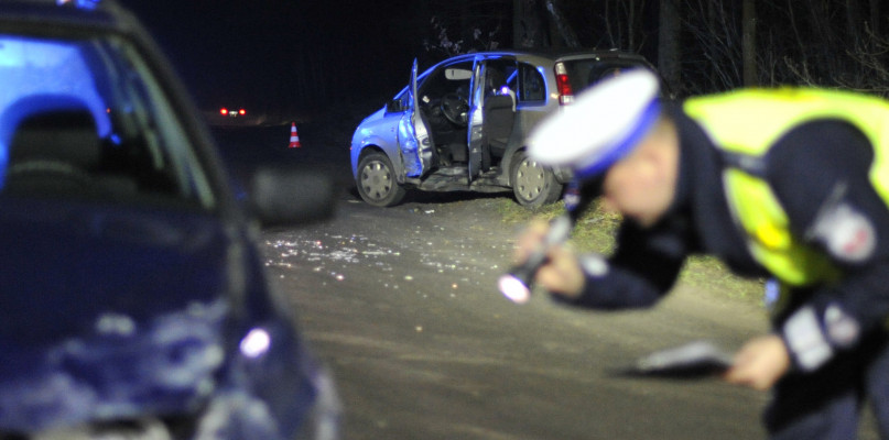 Kierujący oplem (w tle) nie ustąpił pierwszeństwa kierowcy volkswagena. /Fot. Marcin Jaworski