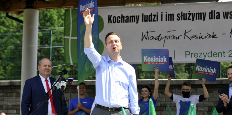 Lider PSL Władysław Kosiniak - Kamysz najpierw spotkał się z mieszkańcami Lipna, a następnie pojechał do Skępego. /Fot. Marcin Jaworski