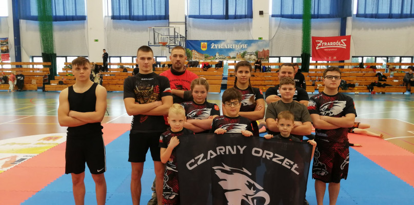 Zawodnicy klubu Czarny Orzeł podczas zawodów w Żyrardowie. /Fot. nadesłane