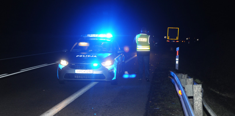 Tragiczny wypadek w gminie Kikół. Mężczyzna został potrącony przez samochód ciężarowy. /Fot. Marcin Jaworski