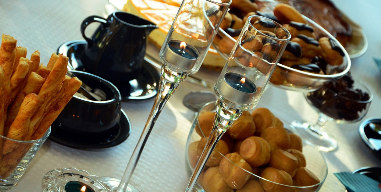 Jak zorganizować parapetówkę? ABC udanej imprezy 