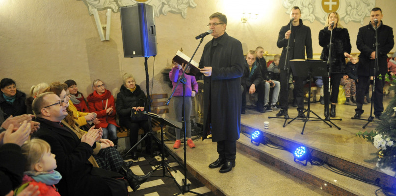 W lipnowskim kościele wystąpił zespół Bayer Full. /fot. Marcin Jaworski