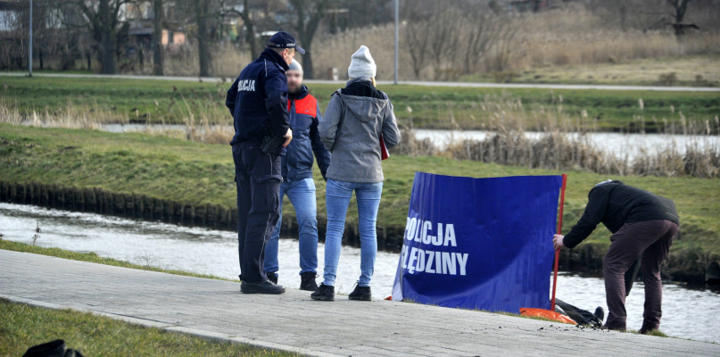 Ciało kobiety odkrył jeden z pracowników Przedsiębiorstwa Usług Komunalnych w Lipnie. /Fot. Marcin Jaworski