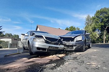 Lipno: Zderzenie dwóch pojazdów-870