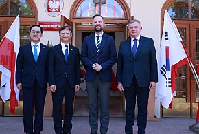 Nowa umowa na czołgi K2 coraz bliżej. "Wzmocnić polski przemysł zbrojeniowy"-13973