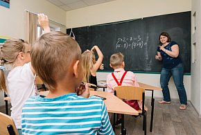 Nowy przedmiot szkolny dzieli Polaków. Kluczowa data właśnie nadeszła-14441