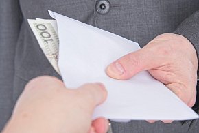 Zarabiasz bez firmy? Od 2026 roku wchodzi nowy, wyższy próg-14505
