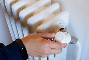 Kaloryfer zakręcony? I tak zapłacisz. Nowe prawo uderzy w lokatorów-14713