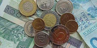 Nowe regulacje dla dorabiających. Od grudnia zmieniają się limity-14748