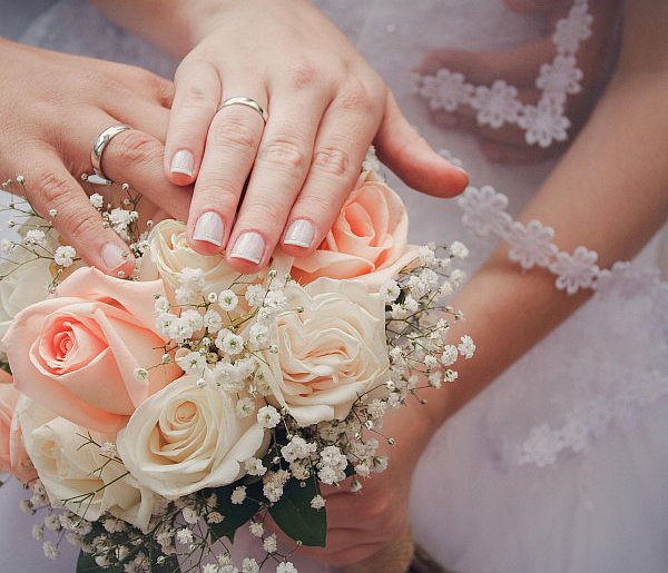 40 tys. zł za ślub i dziecko. PiS chce zachęcać do małżeństw i rodzicielstwa-14755